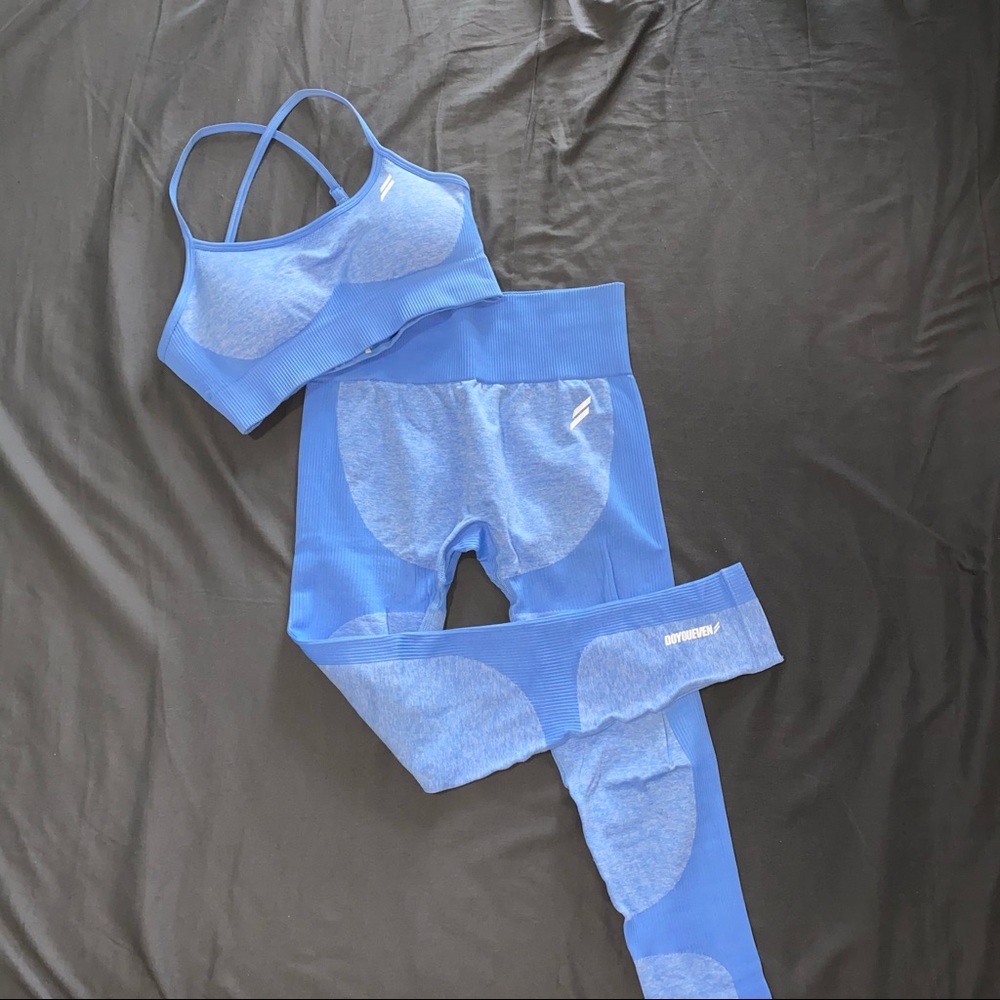 DOYOUEVEN blue seamless set
